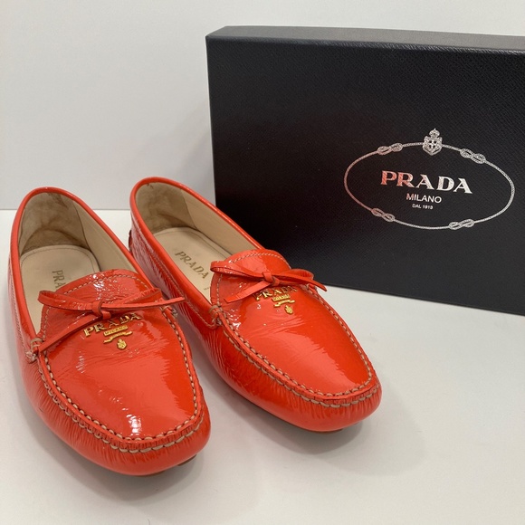 Prada Patent Leather Driving Shoes Size 38.5 - Picture 7 of 8
